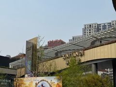 -瑞虹新天地月亮湾