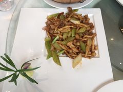 -谷丰健康凤贤居酒家