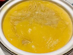 黄焖金钩鱼翅-鲜味食族水产·海鲜餐厅