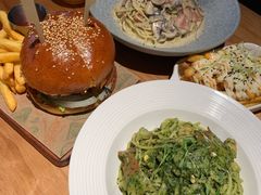 -三勾JJJ Burger&Coffee(梅溪湖店)