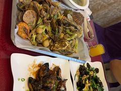 -鑫渔港海鲜本地菜·山海关浑锅(东戴河店)