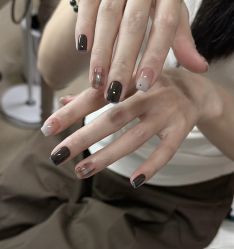 -Ami nail爱米美甲美睫