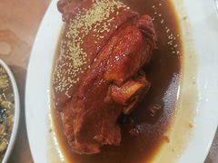-巷子深菜馆·津门肘子(滨海店)