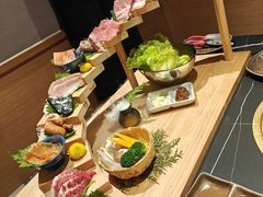 -山川小町·极番烧肉(新地假日广场店)