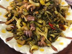 土酸菜炒鸡什-海泉湾竹筒饭·瘦身水库大头鱼(从化温泉镇店)
