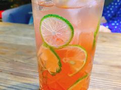 -84那年咖啡馆(李沧万达店)