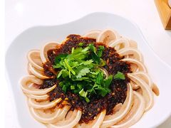 -谭仔米线(皇庭广场店)