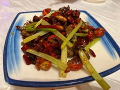 -霄汉牛三鲜湖北砂锅菜(万松园2店)