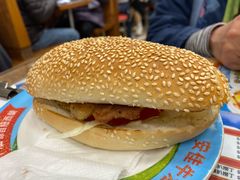 特大猪扒包-金华冰厅