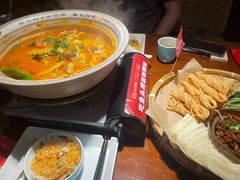 -魏铭鱼头捞饭(晋阳路店)