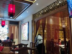 -沸炉重庆老火锅(军事博物馆店)