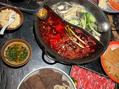 -周小明火锅(黑金冠社区店)