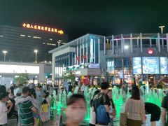 -HIHE Bistro·Oyster Bar(华熙live店)