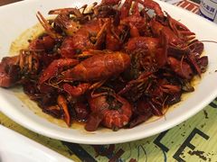 -扒虾小妹儿麻辣海鲜(宏图街店)