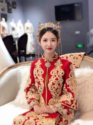 龙凤褂-艾米丽婚纱礼服