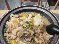 -极有家小鱼小鸡石锅煲(佳兆业店)