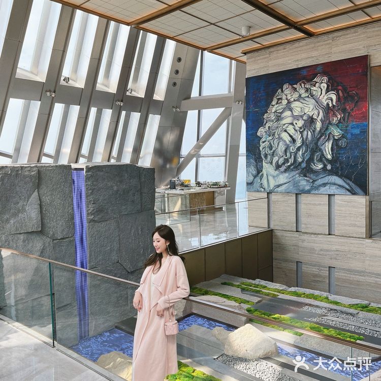 深圳|118层云端自助午餐☁️