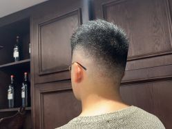 -贝勒爷专业男发