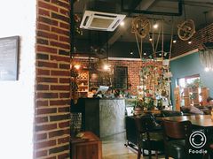 大堂-初见咖啡(青大路店)