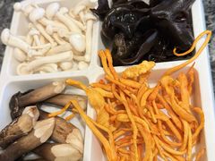 -一席地·本地鸡窝·杭帮鸡火锅(萧山银隆百货店)