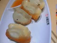 -小杨生煎(浦江欢乐颂店)