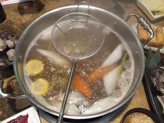 -左庭右院鲜牛肉火锅(金山万达店)