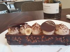 -Fridi Patisserie Cafe