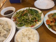 -鹤乡东北菜(崮山路店)