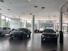 -奔驰北京极光星徽(四元桥店)