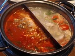 酸汤鸳鸯锅底-阿婉贵州苗家酸汤鱼(梅林店)