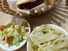 -闫家驴肉老店(华电一校店)