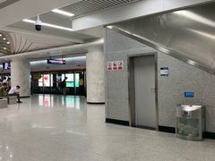 -螃蟹岬(地铁站)