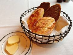 餐前面包-Wolfgang’s Steakhouse 沃夫冈牛排馆(上海白玉兰广场店)