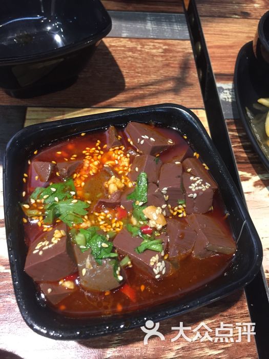 落端云串串香(益健路总店)麻辣鸭血图片 - 第1张
