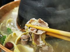 -楼外楼大刀肉传统火锅居(博学路店)