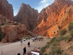 -天山神秘大峡谷