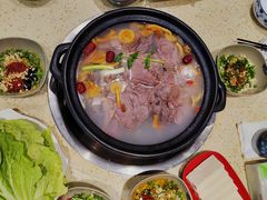-九寨沟特色牦牛肉汤锅