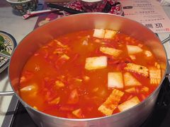 -尚尚仙·酸汤猪手·猪肚鸡火锅(华联万柳购物中心店)