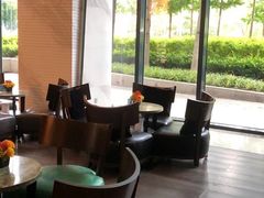 -上海虹桥西郊假日酒店