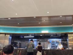 -金马门国际美食百汇(珞喻路店)