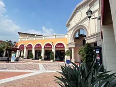 -佛罗伦萨小镇广佛名品奥特莱斯(疏港路店)