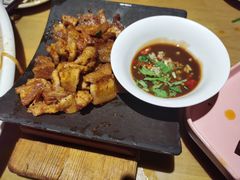 瓦片烤五花肉-山茶云南菜(中关村店)
