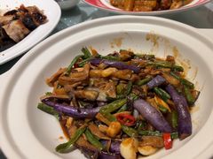-海派美食·家宴海鲜青岛菜·石锅鲽鱼头(东方城店)