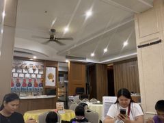 -鹏城人家海鲜酒家·23年老字号(较场尾店)