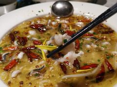 酸菜鸭嘴鱼-漓江又一軒·广西菜·桂林米粉(梅林店)