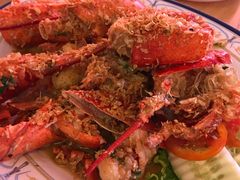 -J Daeng Seafood