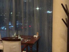 -粤尚腾香居中餐厅(首都机场希尔顿店)