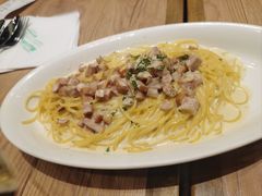 -玛格萝妮比萨屋(四平店)