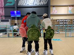-极限PLAY运动娱乐新世界·团建派对潮玩休闲馆·室内蹦极高空游乐园