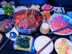 -唯爱KTV聚会餐厅(仙林东城汇店)